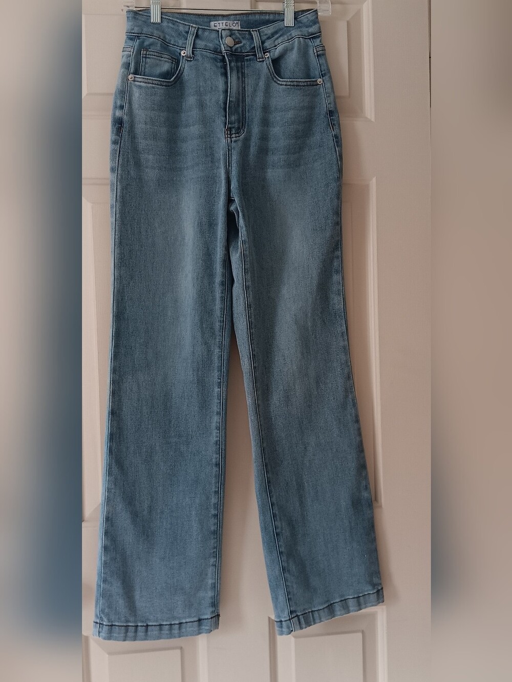 Ettelo Jeans Women’s 4 Straight Wide Leg High Waisted Medium Vintage Denim